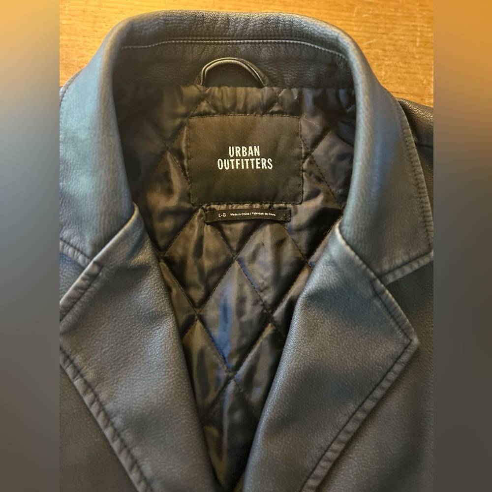 Urban Outfitters vegan leather overcoat w quilted lining. Excellent condition. - Picture 3 of 14